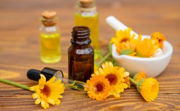 How To Make a Powerful Calendula Extract to Keep in Your Medicine Cabinet (with pictures)